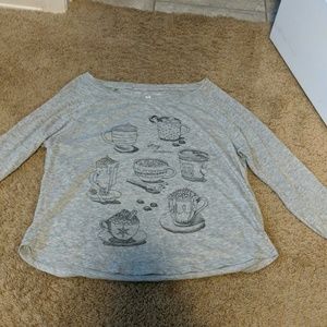 Gray shirt with 3/4 Sleeves